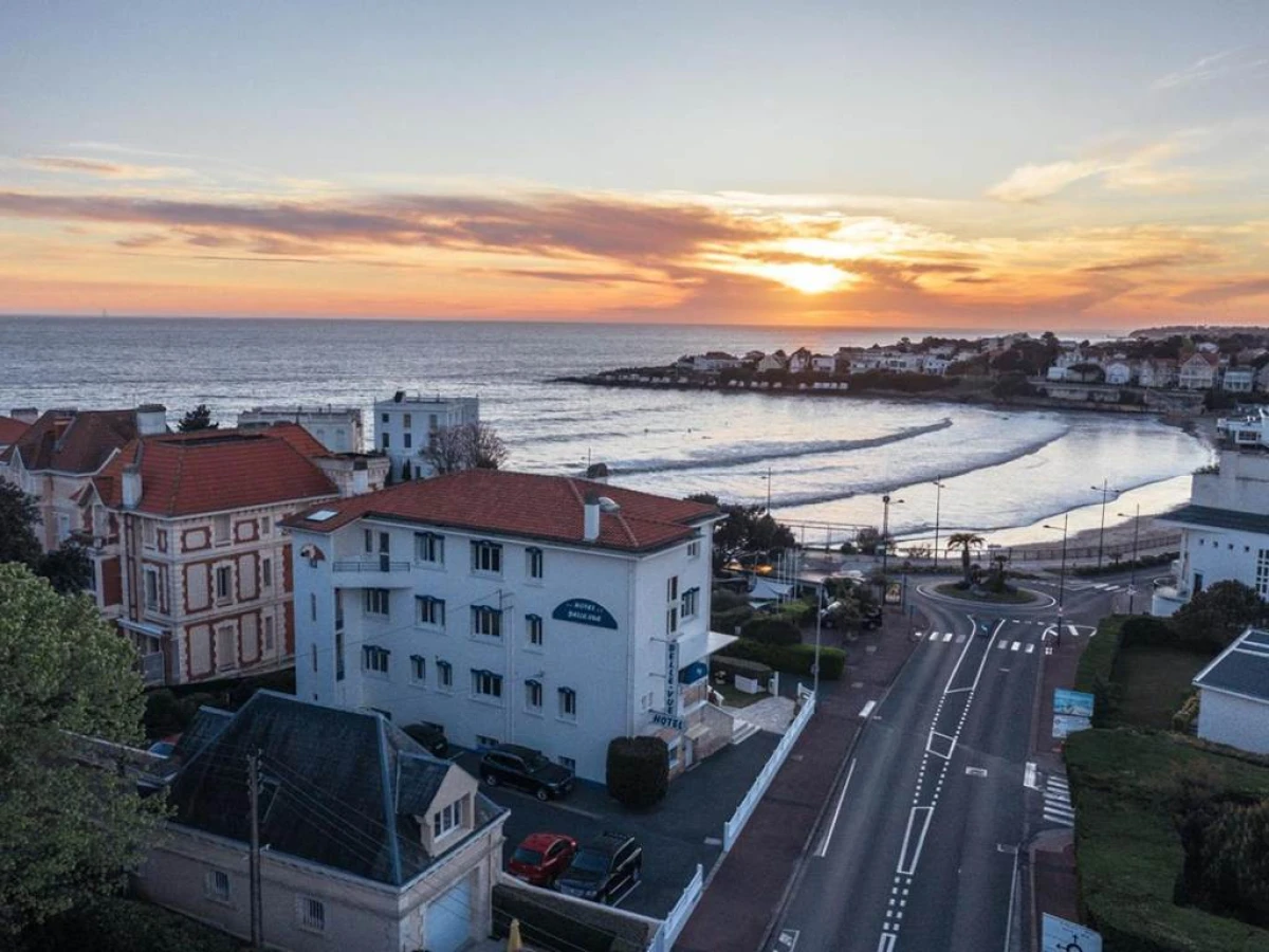 Hotel Belle Vue Royan - Bonjour La Rochelle